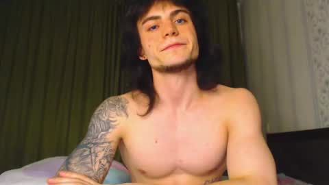 Gus online show from December 3, 2025, 3:54 pm