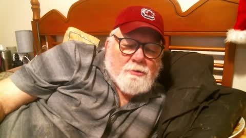 Snapshot of slydevil_sc chatting on December 4, 2024, 10:02 am Sly online show from December 4, 2024, 10:02 am