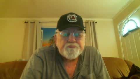 Snapshot of slydevil_sc chatting on October 4, 2025, 8:18 pm Sly online show from October 4, 2025, 8:18 pm