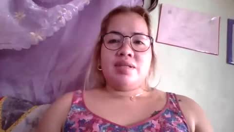 Lovewella online show from September 17, 2025, 4:36 am