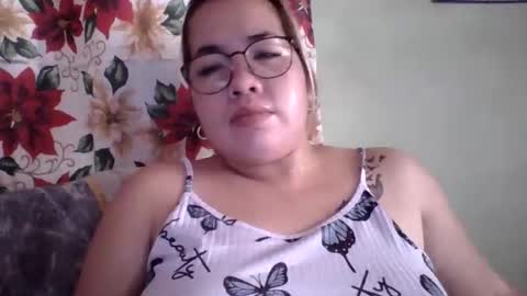 Lovewella online show from October 25, 2025, 4:09 am