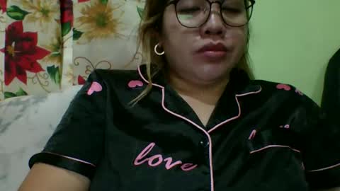 Lovewella online show from November 6, 2025, 8:43 pm