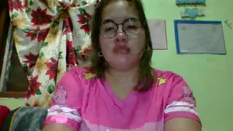 Snapshot of small_boobs59 chatting on February 6, 2026, 9:29 pm Lovewella online show from February 6, 2026, 9:29 pm