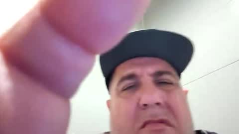 Snapshot of small_dick361 chatting on February 7, 2026, 3:32 am small_dick361 online show from February 7, 2026, 3:32 am