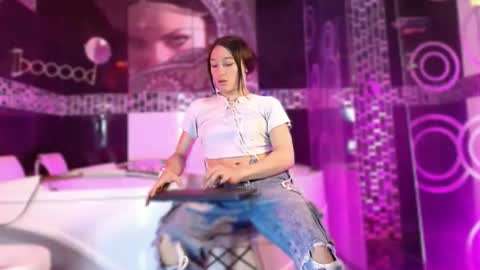 Small Hot19 online show from March 27, 2026, 9:53 am