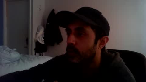 Snapshot of smallguy19945 chatting on May 23, 2026, 7:02 am smallguy19945 online show from May 23, 2026, 7:02 am