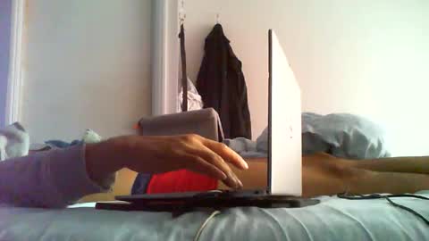 Snapshot of smallguy19945 chatting on May 31, 2026, 5:59 am smallguy19945 online show from May 31, 2026, 5:59 am