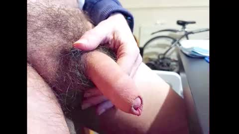 Snapshot of smallhairyuncut chatting on April 14, 2026, 2:23 pm Small Hairy Uncut online show from April 14, 2026, 2:23 pm