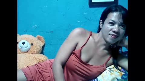 Snapshot of smallluncutc0ck chatting on December 15, 2025, 4:44 pm jess online show from December 15, 2025, 4:44 pm