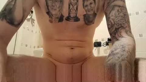 smallone8825 online show from November 15, 2025, 7:05 am