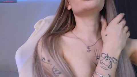 Snapshot of smanuna chatting on December 12, 2024, 12:38 am Manuna online show from December 12, 2024, 12:38 am