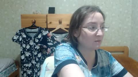 smart_rose online show from November 26, 2025, 3:35 pm