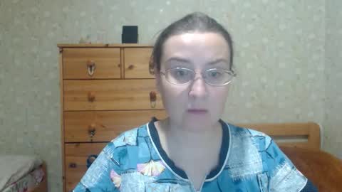 smart_rose online show from December 21, 2025, 3:41 pm