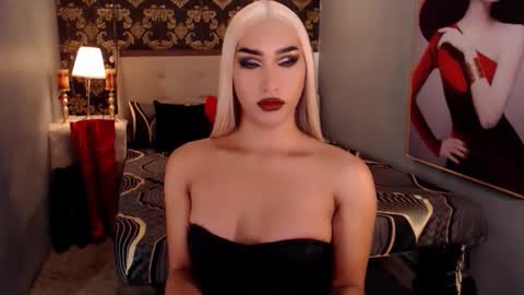 smasherqueen online show from February 16, 2026, 7:54 pm