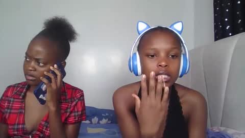 smiley luv1 online show from January 14, 2026, 8:03 pm