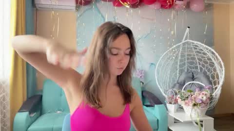 Snapshot of smiling_riddle chatting on October 27, 2025, 10:19 am smiling_riddle online show from October 27, 2025, 10:19 am