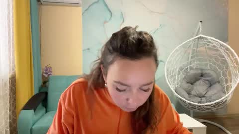 Snapshot of smiling_riddle chatting on November 12, 2025, 8:59 am smiling_riddle online show from November 12, 2025, 8:59 am