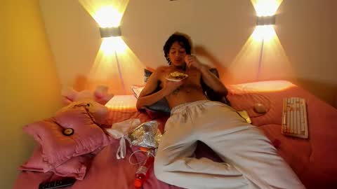 Snapshot of smith_66jr chatting on February 20, 2026, 2:19 am smitt jr online show from February 20, 2026, 2:19 am