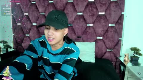 Snapshot of smithjay_ chatting on December 31, 2024, 12:04 pm Smith Jay online show from December 31, 2024, 12:04 pm