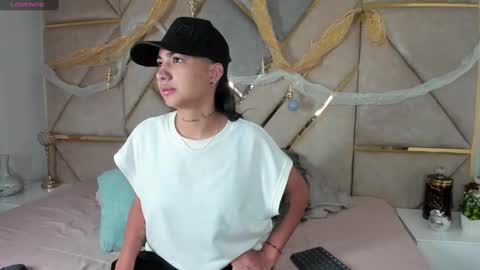 Snapshot of smithjay_ chatting on January 3, 2025, 12:08 pm Smith Jay online show from January 3, 2025, 12:08 pm