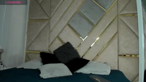 Snapshot of smithjay_ chatting on February 22, 2025, 12:40 pm Smith Jay online show from February 22, 2025, 12:40 pm