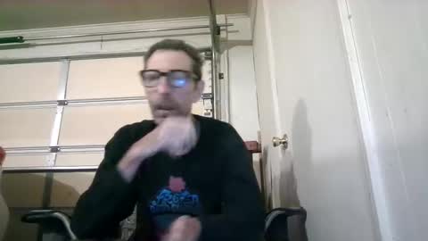 Snapshot of smkforme chatting on October 21, 2025, 10:27 am smoke-4-me online show from October 21, 2025, 10:27 am