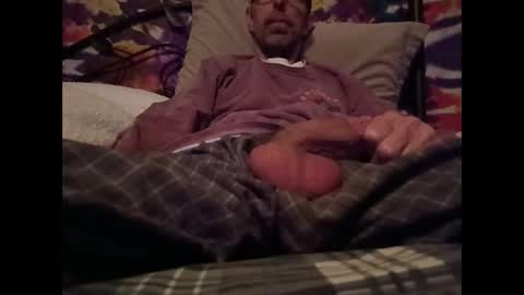 Snapshot of smkforme chatting on December 3, 2025, 6:54 am smoke-4-me online show from December 3, 2025, 6:54 am