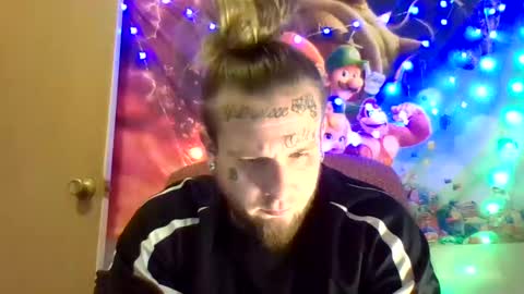 Snapshot of smokebluntafterblunt chatting on January 3, 2025, 8:10 am smoke online show from January 3, 2025, 8:10 am
