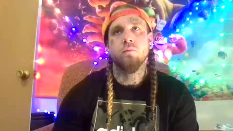 Snapshot of smokebluntafterblunt chatting on February 9, 2025, 6:16 pm smoke online show from February 9, 2025, 6:16 pm