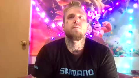Snapshot of smokebluntafterblunt chatting on February 18, 2025, 2:59 am smoke online show from February 18, 2025, 2:59 am