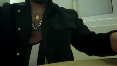 Snapshot of smokeraitlv chatting on March 16, 2026, 2:17 am smokeraitlv online show from March 16, 2026, 2:17 am