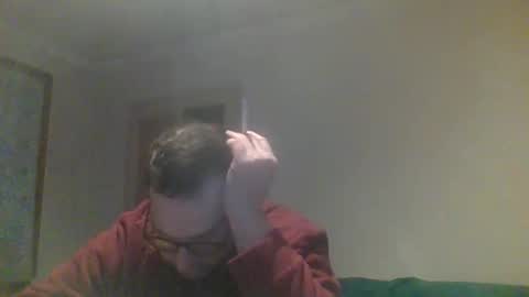 Snapshot of smokered100s chatting on December 21, 2025, 4:36 pm luca online show from December 21, 2025, 4:36 pm