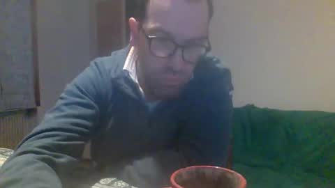 Snapshot of smokered100s chatting on January 10, 2026, 8:21 pm luca online show from January 10, 2026, 8:21 pm