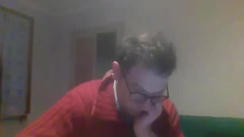 Snapshot of smokered100s chatting on February 1, 2026, 8:40 pm luca online show from February 1, 2026, 8:40 pm