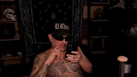 Snapshot of smokey915 chatting on December 27, 2024, 7:18 am Smokey915 online show from December 27, 2024, 7:18 am