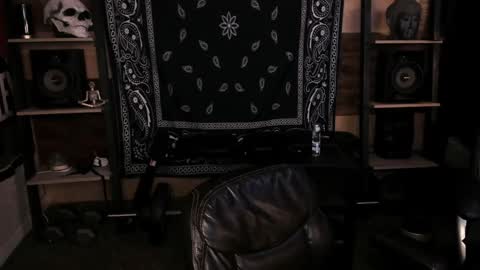 Snapshot of smokey915 chatting on December 30, 2024, 12:54 am Smokey915 online show from December 30, 2024, 12:54 am