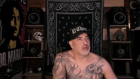 Snapshot of smokey915 chatting on January 2, 2025, 5:14 am Smokey915 online show from January 2, 2025, 5:14 am