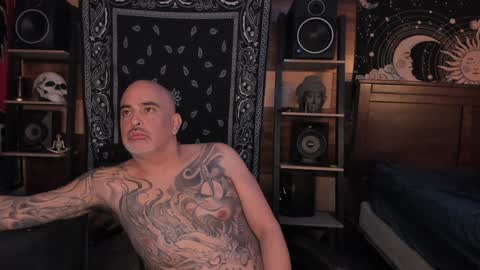 Snapshot of smokey915 chatting on January 13, 2025, 3:01 am Smokey915 online show from January 13, 2025, 3:01 am