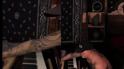 Snapshot of smokey915 chatting on February 23, 2025, 7:00 am Smokey915 online show from February 23, 2025, 7:00 am