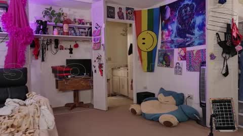 Big Dawg online show from November 21, 2025, 3:05 am