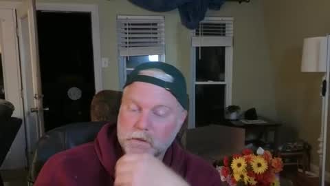 Snapshot of smokymountanman chatting on October 22, 2025, 2:56 am smokymountanman online show from October 22, 2025, 2:56 am