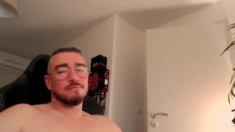 AllDayIDream online show from October 23, 2025, 9:13 pm