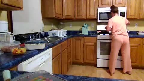 smoothmove1215 online show from October 21, 2025, 12:11 am