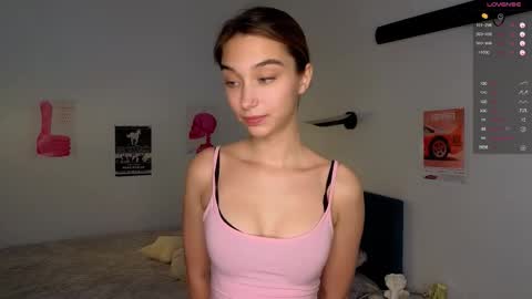 Snapshot of smoothnesss chatting on October 15, 2025, 8:36 am Eva online show from October 15, 2025, 8:36 am