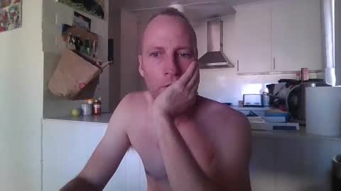 Snapshot of smoothroundbottom chatting on February 14, 2025, 2:07 am KinkyDonks online show from February 14, 2025, 2:07 am