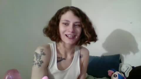 Snapshot of smoothvodka chatting on January 1, 2025, 11:07 pm Bambi--Vodka online show from January 1, 2025, 11:07 pm