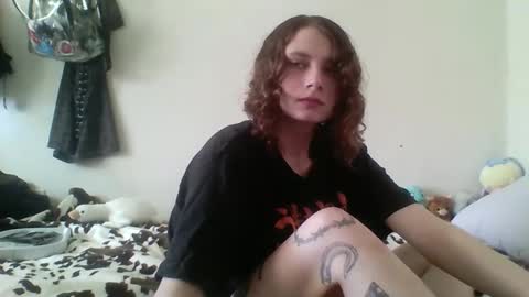 Snapshot of smoothvodka chatting on March 1, 2026, 8:11 pm Bambi--Vodka online show from March 1, 2026, 8:11 pm