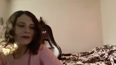 Snapshot of smoothvodka chatting on April 3, 2026, 10:52 pm Bambi--Vodka online show from April 3, 2026, 10:52 pm