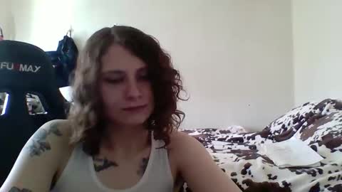 Snapshot of smoothvodka chatting on April 6, 2026, 5:58 pm Bambi--Vodka online show from April 6, 2026, 5:58 pm
