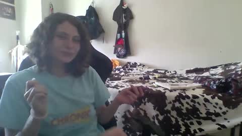 Snapshot of smoothvodka chatting on April 10, 2026, 6:12 pm Bambi--Vodka online show from April 10, 2026, 6:12 pm